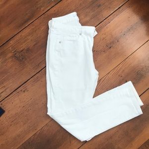 Loft skinny curvy cropped white jeans size 8